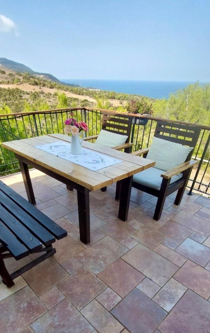 Philip'S Holiday House Neo Chorio Bagian luar foto