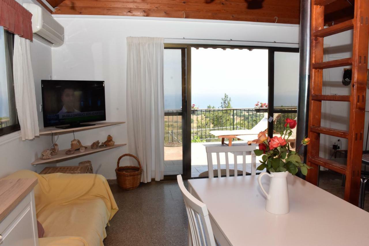 Philip'S Holiday House Neo Chorio Bagian luar foto