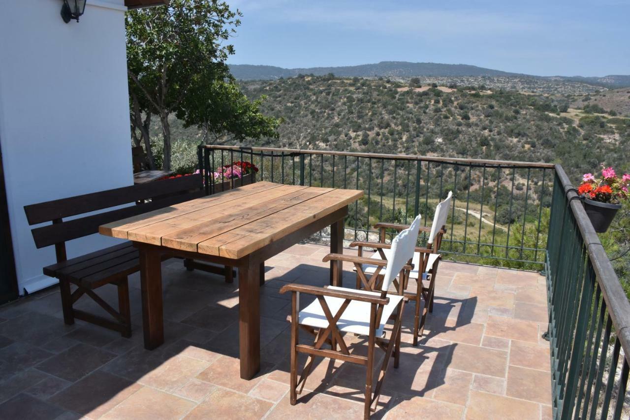 Philip'S Holiday House Neo Chorio Bagian luar foto